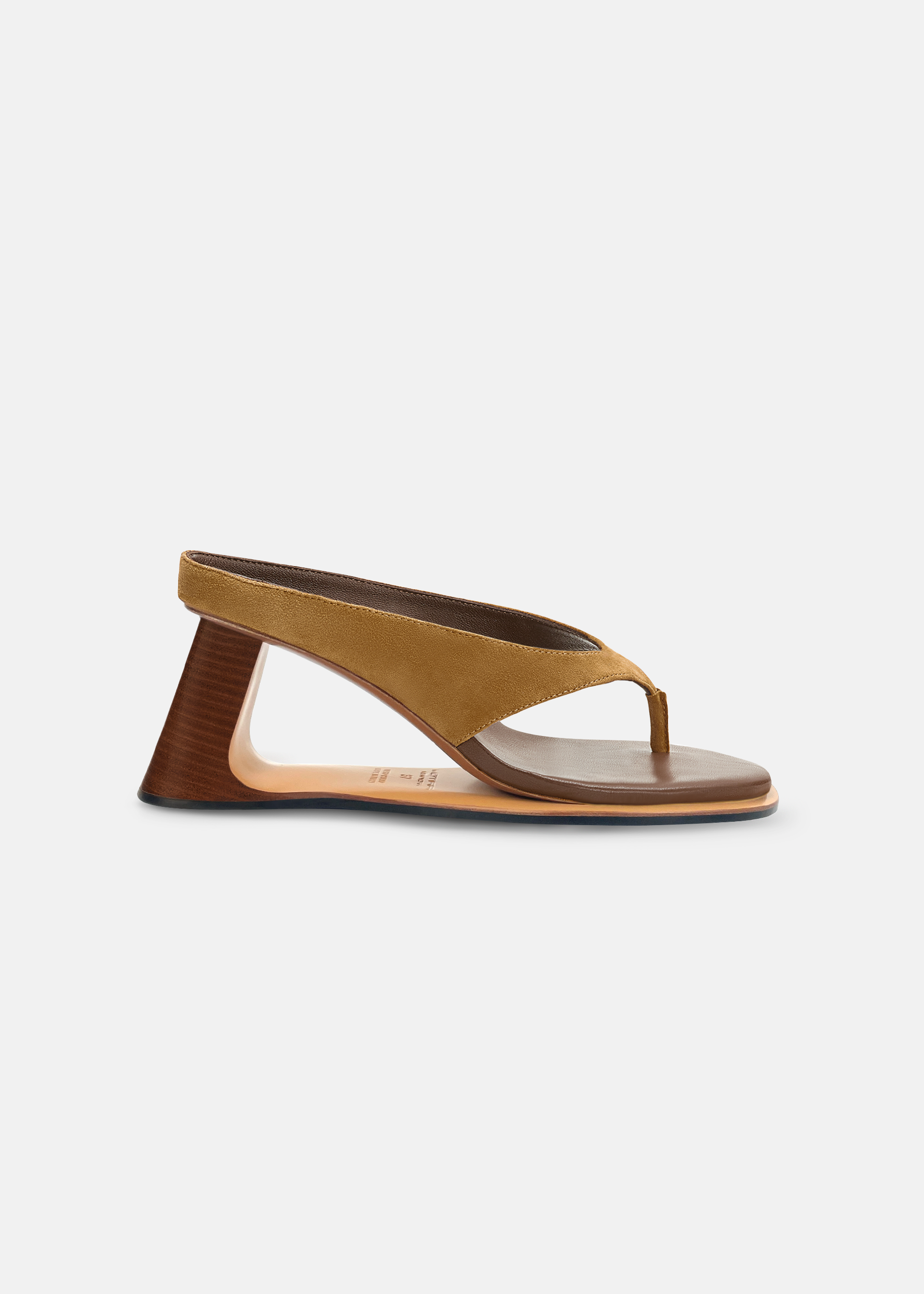 L’ABSURDE SANDAL